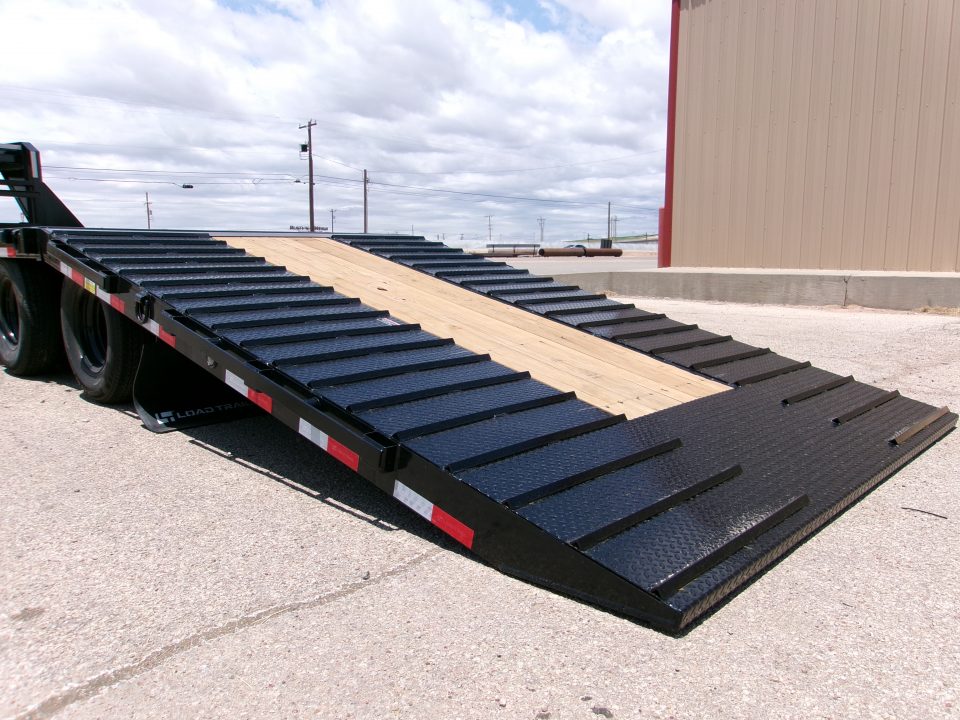 New 2026 Load Trail 32' GN Flatbed w/ 12' Hydraulic Dovetail 24k