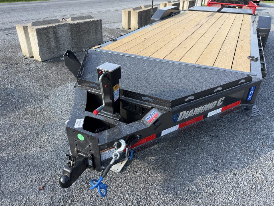 New 2026 Diamond C LPX208 Equipment Trailer MAX RAMPS ,SLIPPER ROLLER , 2 SPEED 15 K JACK