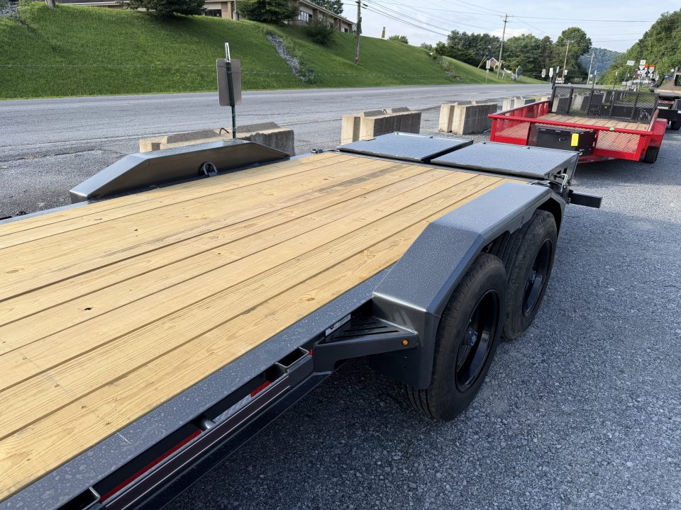 New 2026 Diamond C LPX208 Equipment Trailer MAX RAMPS ,SLIPPER ROLLER , 2 SPEED 15 K JACK