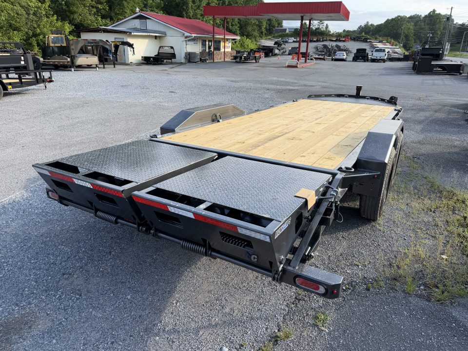New 2026 Diamond C LPX208 Equipment Trailer MAX RAMPS ,SLIPPER ROLLER , 2 SPEED 15 K JACK