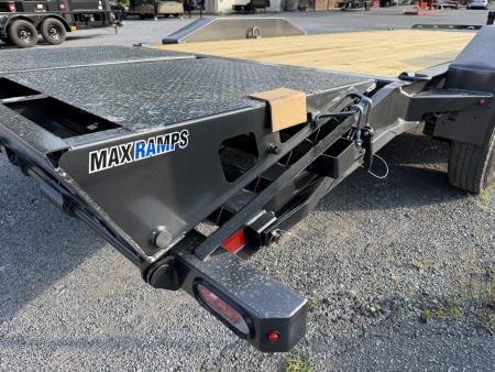 New 2026 Diamond C LPX208 Equipment Trailer MAX RAMPS ,SLIPPER ROLLER , 2 SPEED 15 K JACK