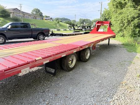 New 2026 Diamond C FMAX212 GOOSENECK TRAILER PACESETTER EDITION HYDRO JACKS & DOVE DISC BRAKES 17.5 ALUMINUM OUTER RIMS