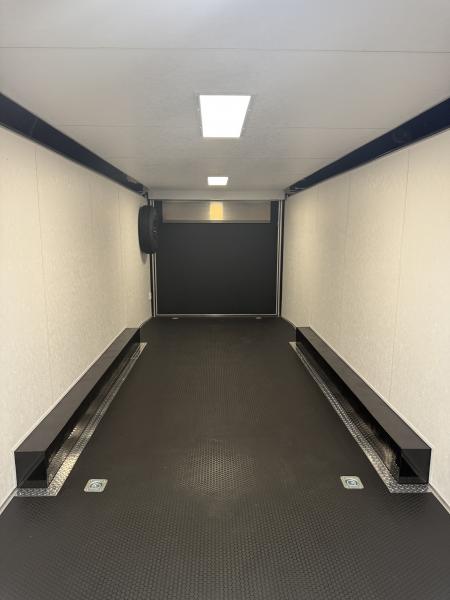 New 2027 Vintage 32’ Tag Race Trailer