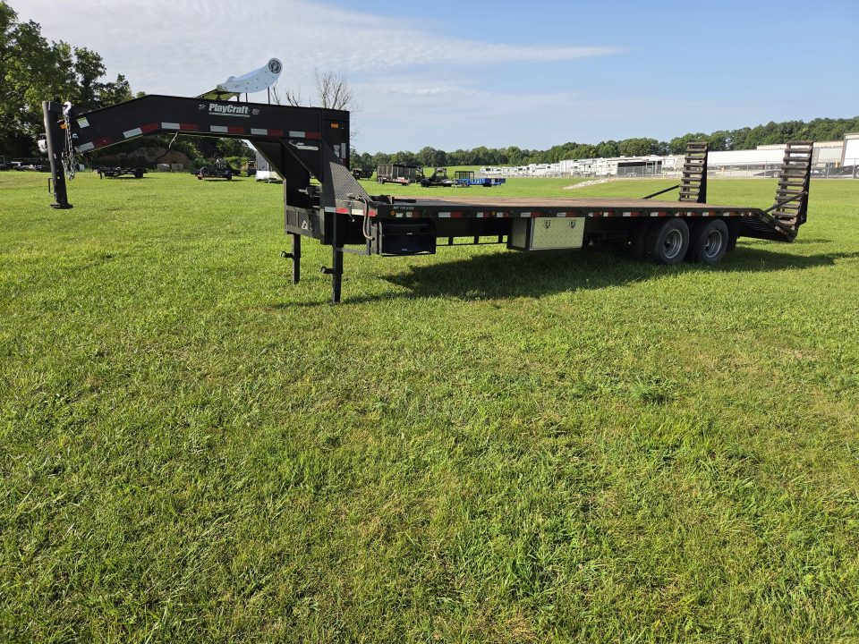 Used 2016 Sun Country 102X28 TANDEM DUAL FLATBED W/5' DOVE ELECTRIC JACKS 14PLY TIRES