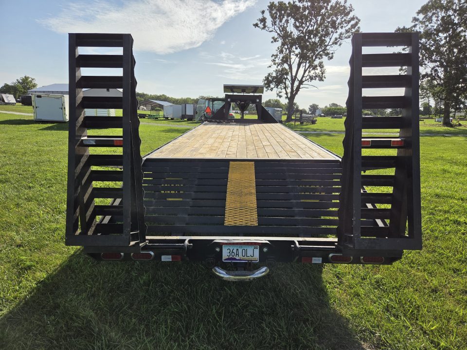 Used 2016 Sun Country 102X28 TANDEM DUAL FLATBED W/5' DOVE ELECTRIC JACKS 14PLY TIRES