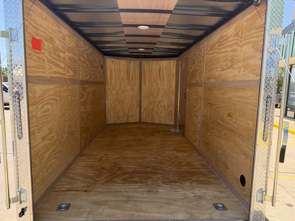 New #097976 2027 FOREST RIVER TA2 7 X 14 TANDEM AXLE 7K ENCLOSED W/ REAR RAMP DOOR