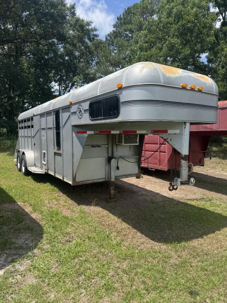 Consignment 2003 Double D DBLD7KLQ Horse Trailer