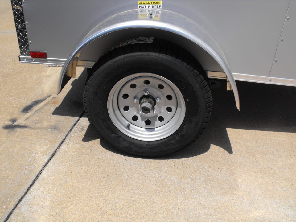New Enclosed Trailer 4 X 6 Ramp 5' Interior Silver Mist