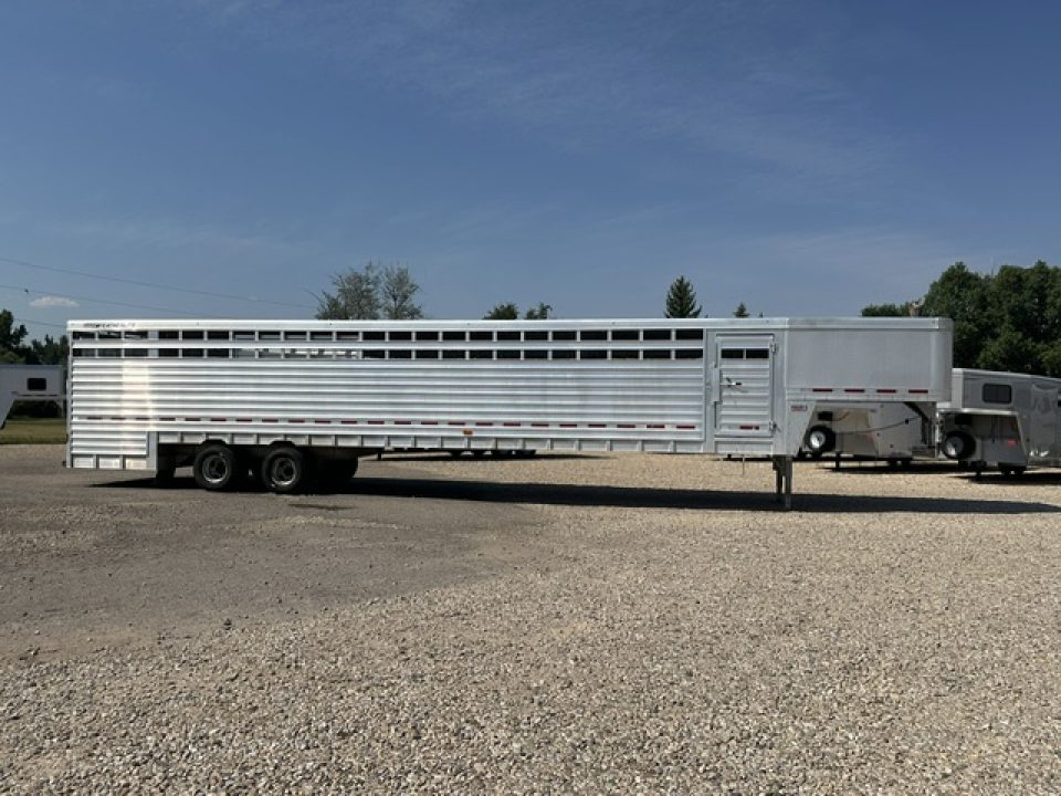 Consignment 2013 Featherlite 40' Ground Load