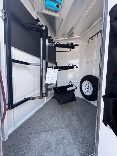New 2026 Trails West 3H Adventure MX II BH Horse Trailer