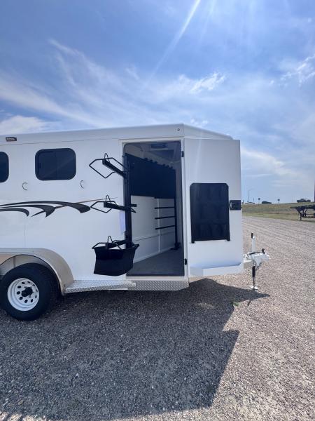 New 2026 Trails West 3H Adventure MX II BH Horse Trailer
