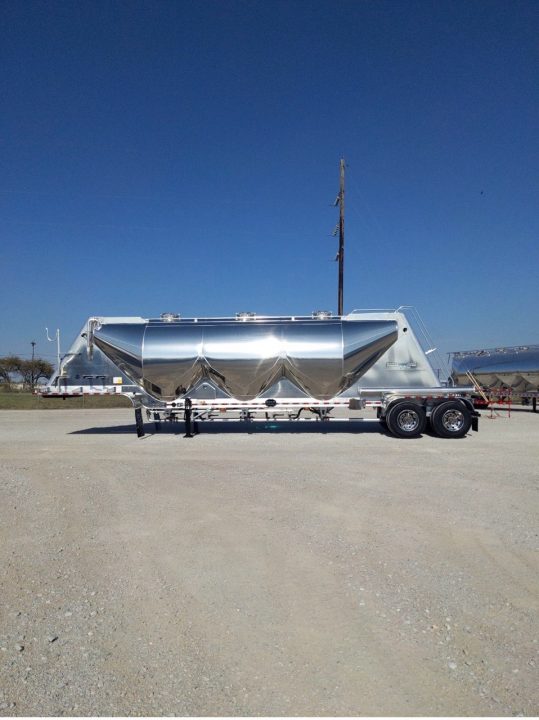 New 2028 MAC PNEUMATIC TANK TRAILER