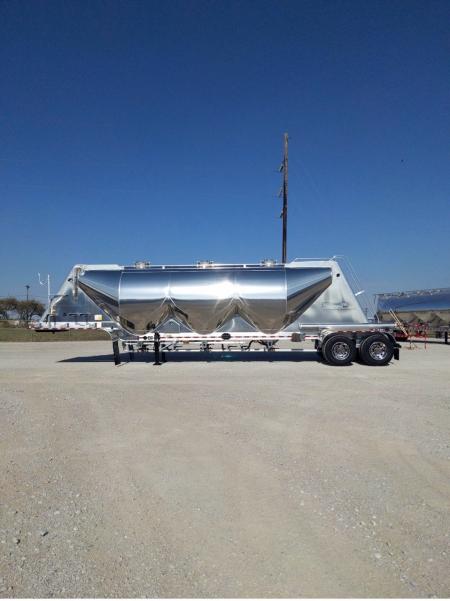 New 2028 MAC PNEUMATIC TANK TRAILER