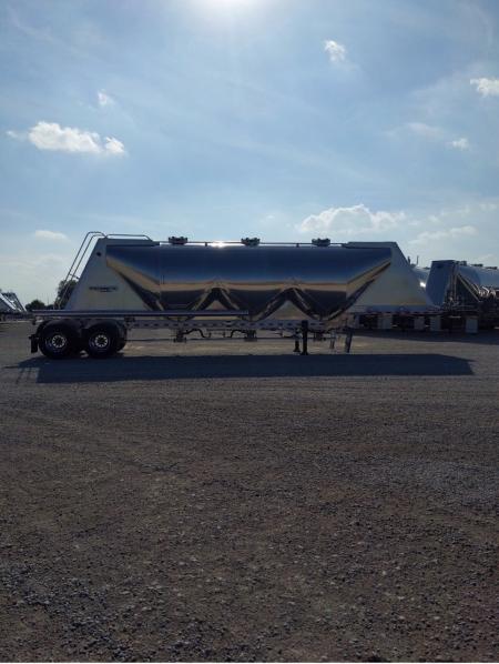New 2028 MAC PNEUMATIC TANK TRAILER
