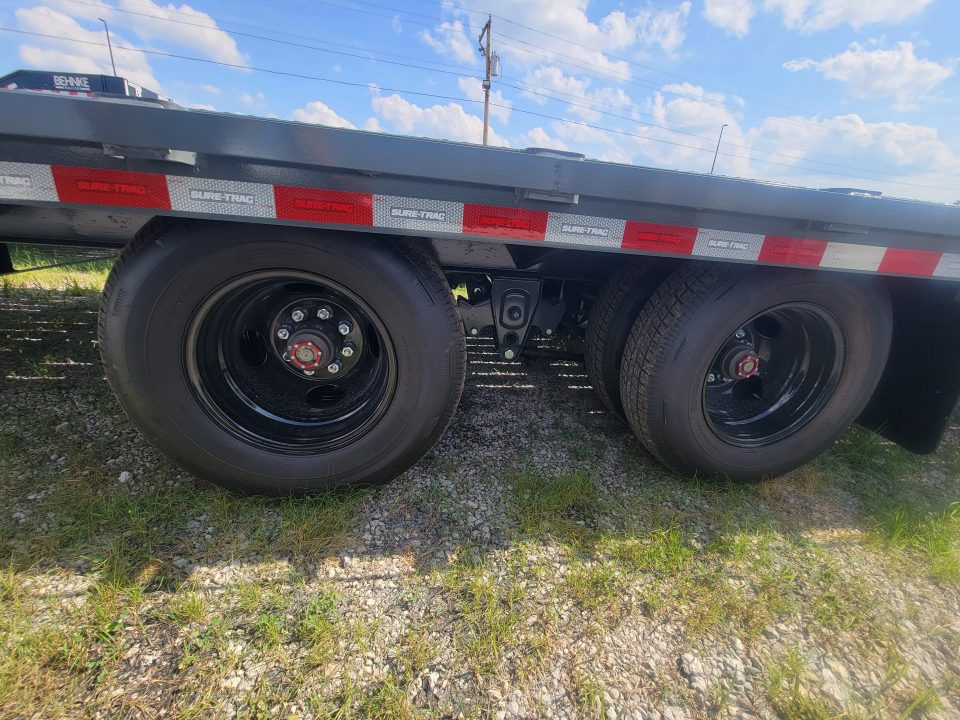 New 2026 Sure-Trac 8.5x30+5 Pro Series Deckover Gooseneck Trailer
