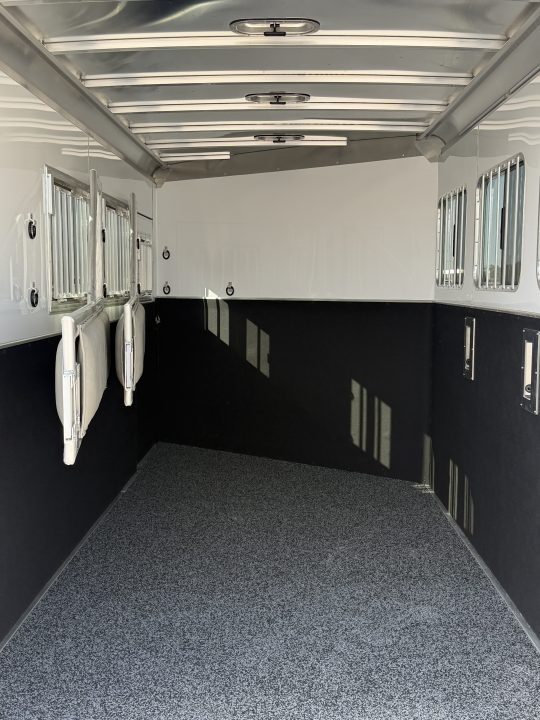New 2026 Featherlite 3 Horse Gooseneck Premier Tack Horse Trailer