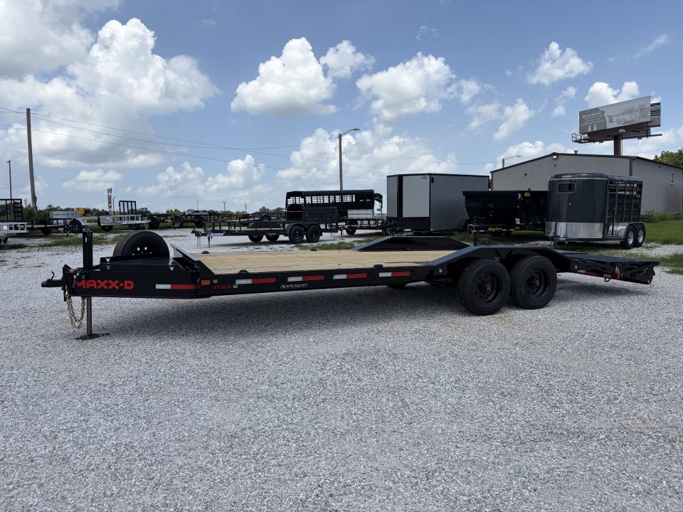 New 2027 MAXX-D 102X24 TANDEM 22K EQUIPMENT W / MAX RAMPS & HYDRO JACK
