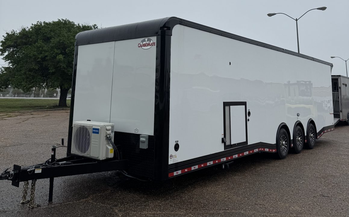 New 32ft Eliminator - SS Racer's Pkg w/ Bath/Shower ST#SOLD
