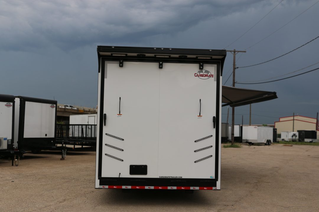 New 8.5 X 44 ELIMINATOR SS RACE TRAILER W/ BATH, BED AND MUCH MORE