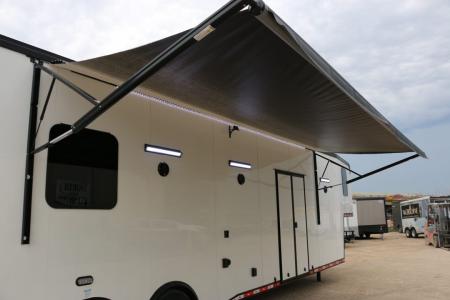 New 8.5 X 44 ELIMINATOR SS RACE TRAILER W/ BATH, BED AND MUCH MORE