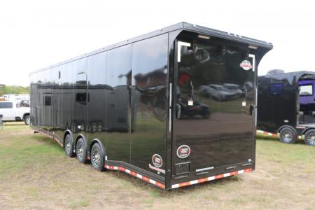 New 8.5' X 44' GOOSENECK RACE CAR TRAILER W/ LIVING QUARTERS