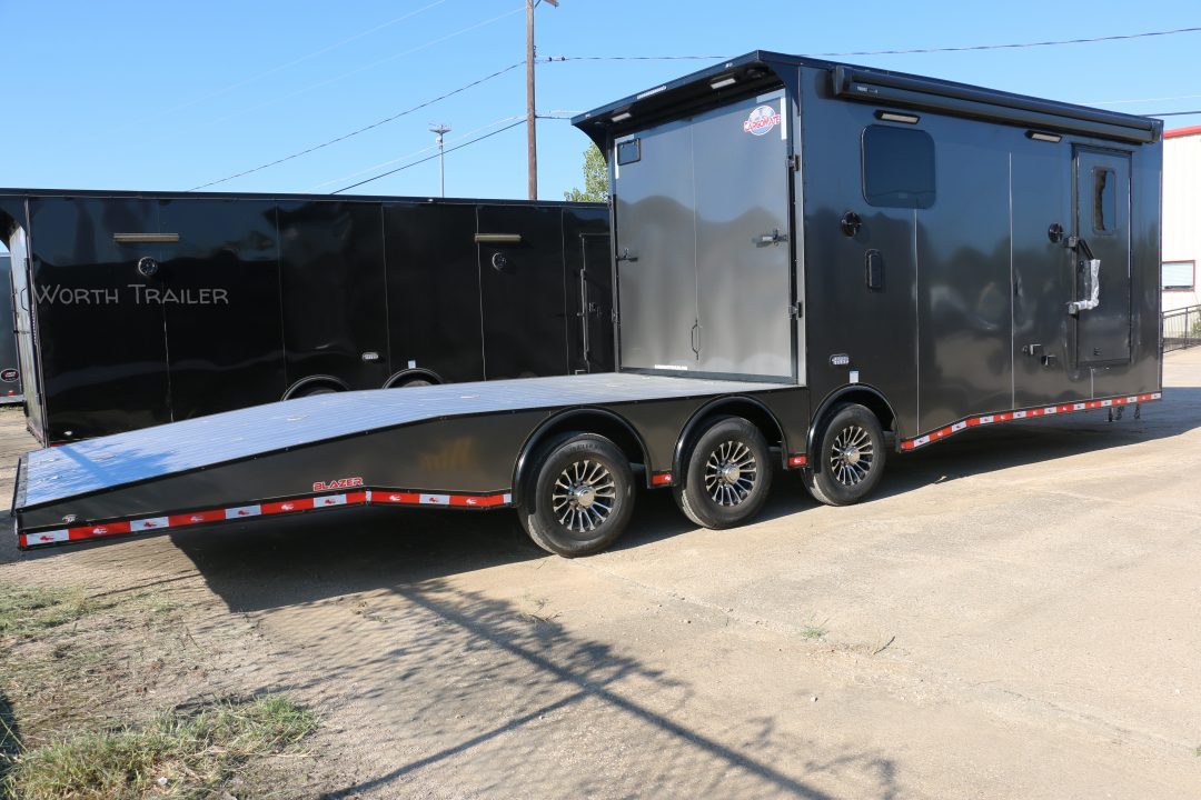 New 8.5X32 HYBRID ENCLOSED TRAILER W/ LIVING QUARTERS ST# SOLD