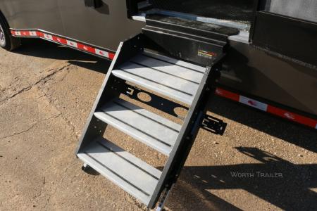 New 8.5X32 HYBRID ENCLOSED TRAILER W/ LIVING QUARTERS ST# SOLD