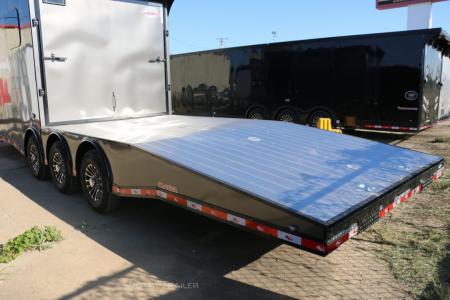 New 8.5X32 HYBRID ENCLOSED TRAILER W/ LIVING QUARTERS ST# SOLD