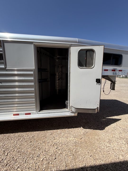 Used 2011 4-Star Trailers 5 HORSE Horse Trailer