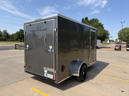 New #056768 2027 FOREST RIVER SA 6 X 12 SINGLE AXLE 3K ENCLOSED W/ REAR RAMP DOOR