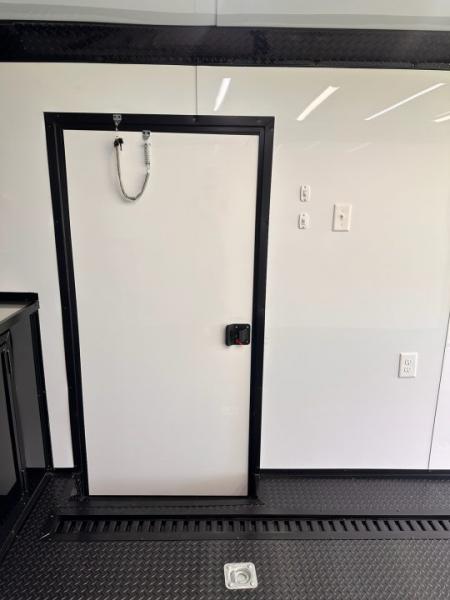 New 2026 Luxe 8.5x28 Race Trailer - Finished Interior- 7000lb Spread Torsion - Recessed E-Track-Full Escape Door-Removable Fender