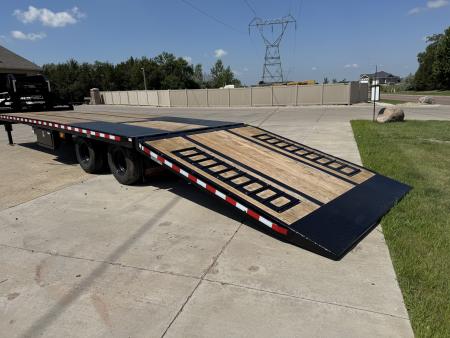 Used 2023 Midsota FB36GN Hydraulic Tail Flatbed Trailer