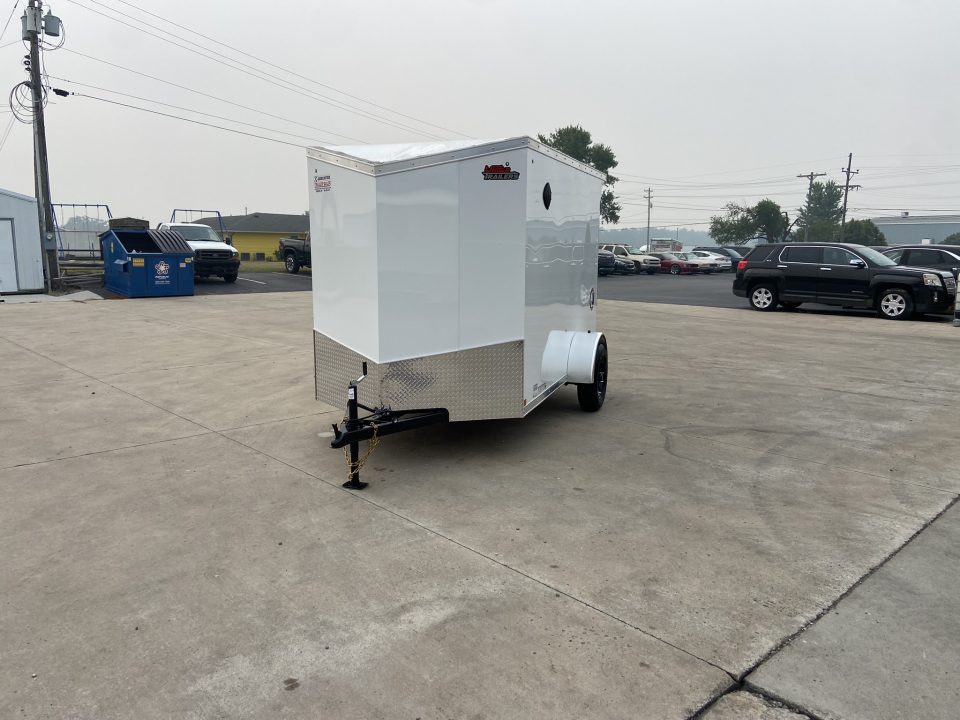 New United Trailers UJ-6X10 Cargo / Enclosed Trailer