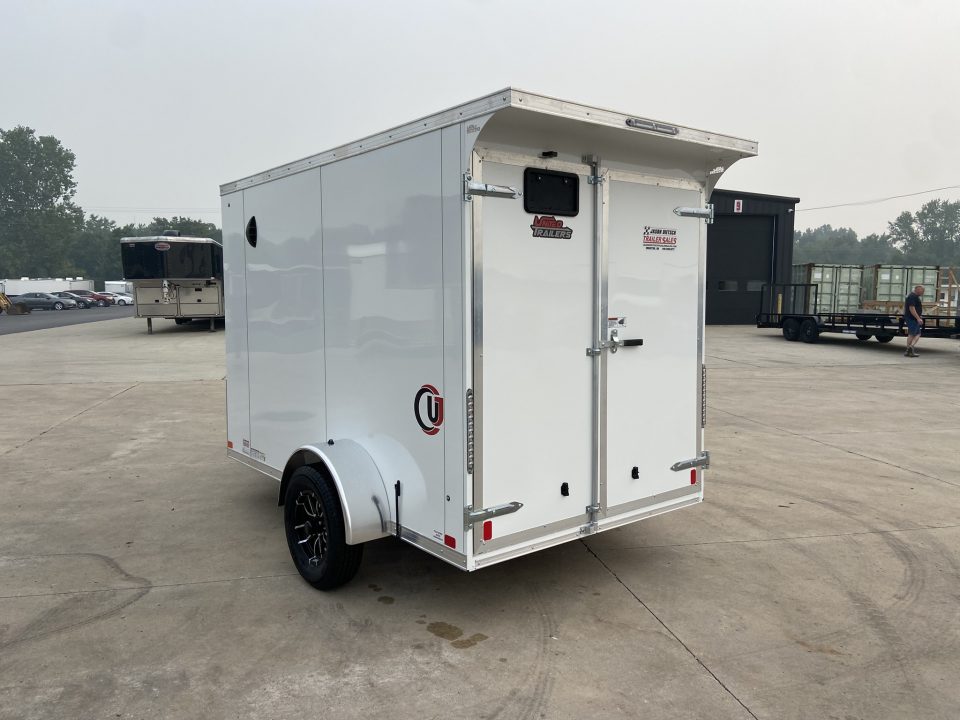 New United Trailers UJ-6X10 Cargo / Enclosed Trailer