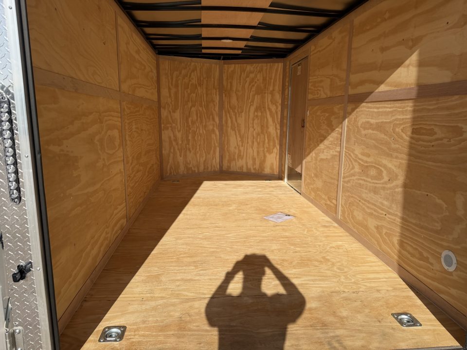 New #056804 2027 FOREST RIVER TA2 7 X 14 TANDEM AXLE 7K ENCLOSED W/ REAR DOUBLE DOORS