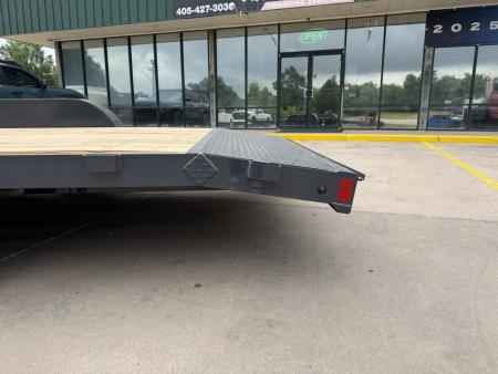 New #157780 2027 LAMAR CE 20 X 83 TANDEM AXLE 7K WOOD FLOOR CAR HAULER