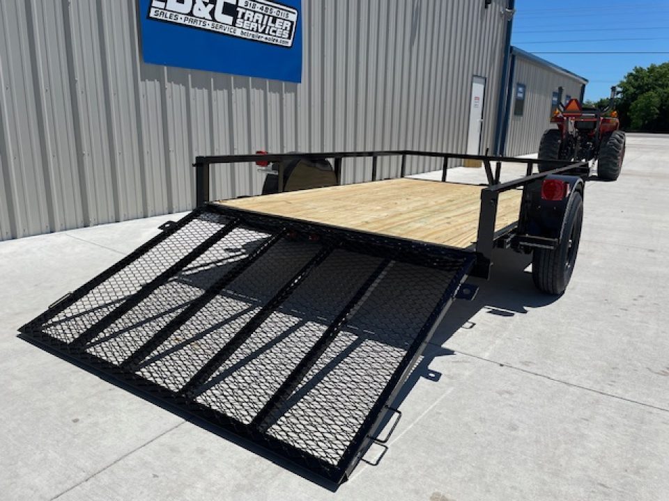 New 2026 DAVIDSON 77X10 ANGLE TOP 3500lb SINGLE AXLE UTILITY W/4' GATE