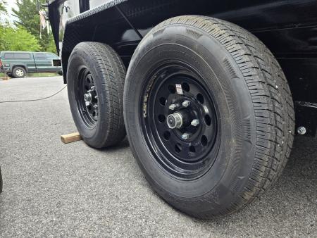 New 5 x 10 Big Tex 70SR Low Pro Dump Trailer, 7k GVWR ***w/ Tarp Kit, Double Rear Doors & 110V Battery Charger