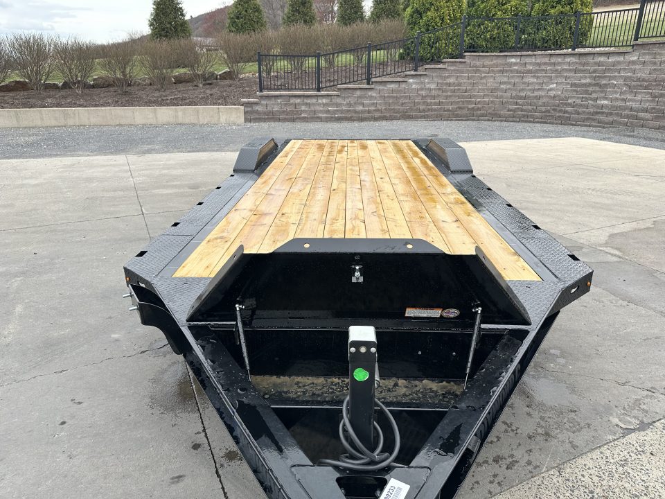 New Diamond C 20' Equipment Trailer with Slide in Ramps (GTF)