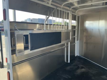 New 2027 Maverick MAV13-2HS Horse Trailer