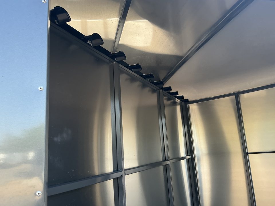 New 2027 Maverick MAV13-2HS Horse Trailer