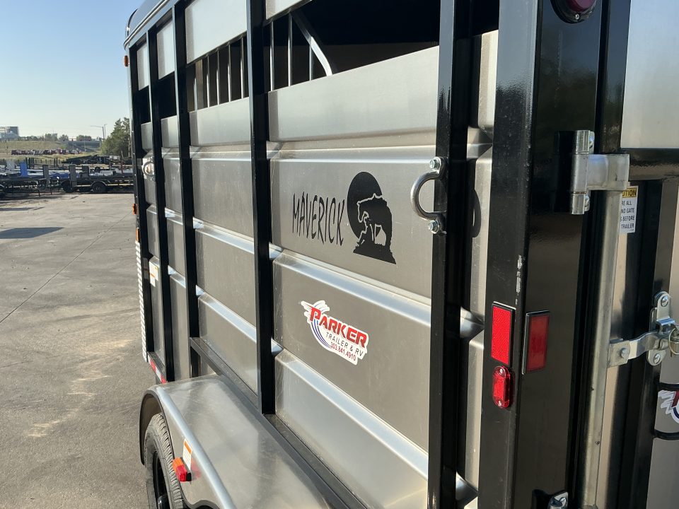 New 2027 Maverick MAV13-2HS Horse Trailer