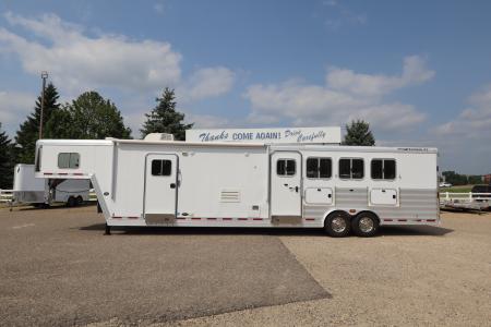 Used 2012 Featherlite Trailers 4 Horse Trailer