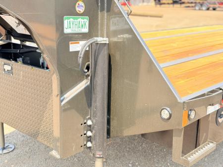 New 2027 MAXD 8.5-34 Tandem Dual Gooseneck Deckover Equipement Hauler W/ Hydraulic Dove 25.9K GVWR