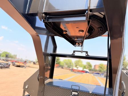 New 2027 MAXD 8.5-34 Tandem Dual Gooseneck Deckover Equipement Hauler W/ Hydraulic Dove 25.9K GVWR