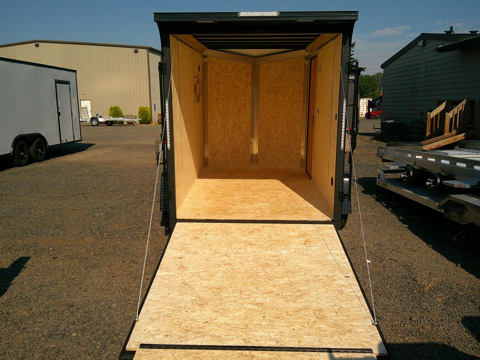 New 2027 Formula 8.5x18 7K Cargo / Enclosed Trailer