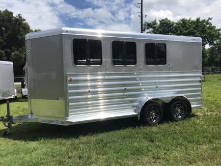 New 2026 Exiss Trailers Exiss Express 3H XT Horse Trailer