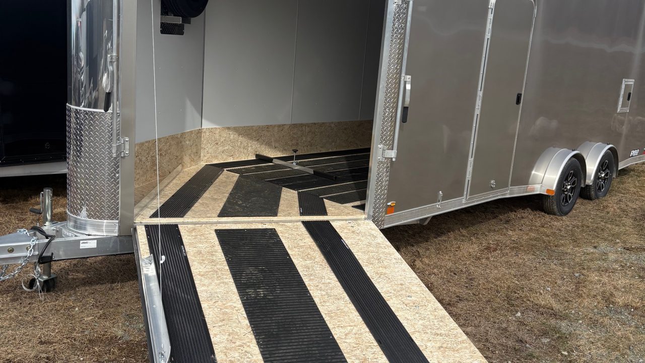New 2026 Nitro Xps Pro 7.5x22 Snowmobile Trailer