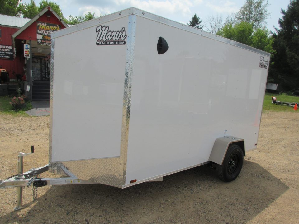 New 2027 Lightning Trailers LTF Cargo / Enclosed Trailer