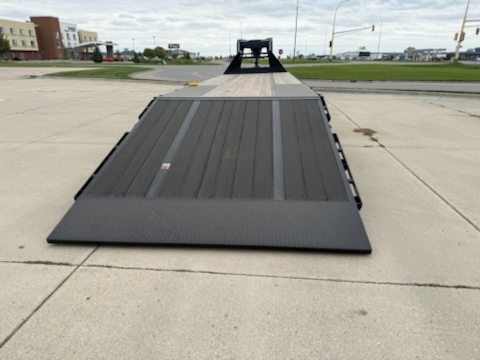 New 2026 Load Trail GL0236122 36' 10' HD, 25.9k Gooseneck Trailer